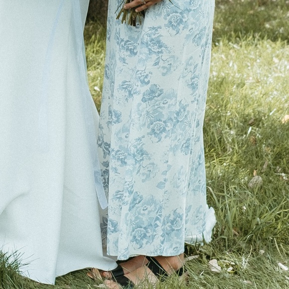 Reformation Liya Dress, Worn Once. Like-New Condition. Size 10. - Picture 4 of 6